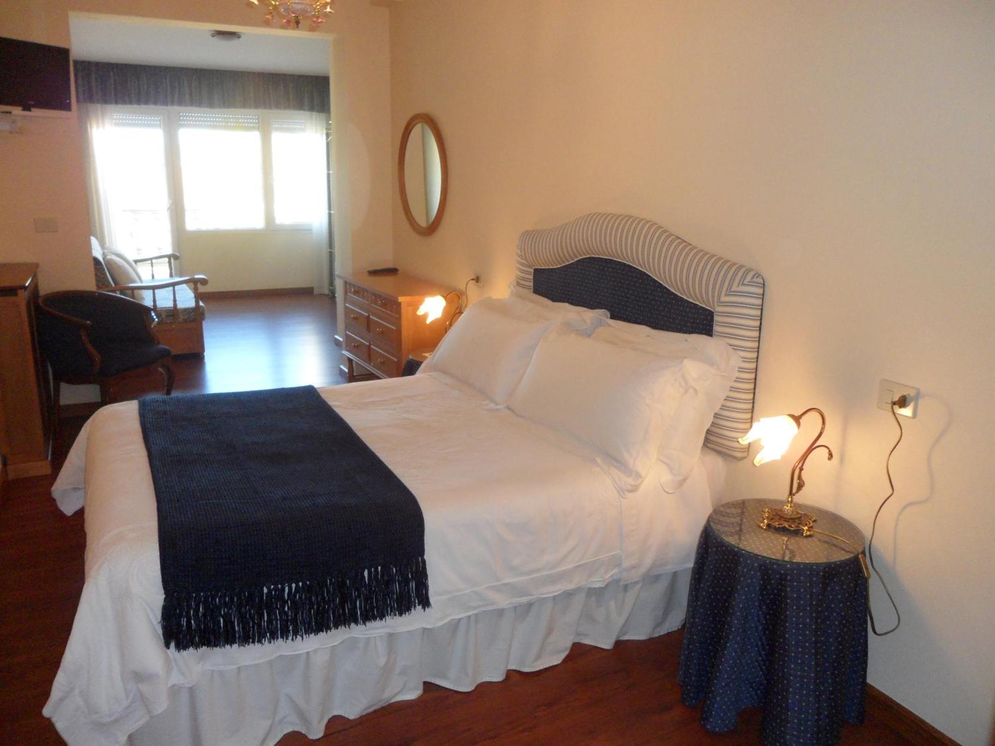 Hotel Avenida Baiona Sabaris Zewnętrze zdjęcie
